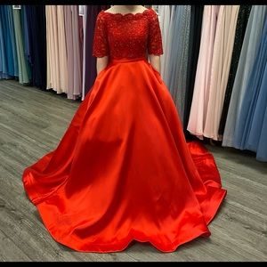 Ellie Wilde 00 floor length red dress